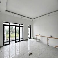CHỦ NGỘP NGÂN HÀNG BÁN GẤP NHÀ 2 LẦU SHR GIÁP PHƯỜNG TÂN PHONG
