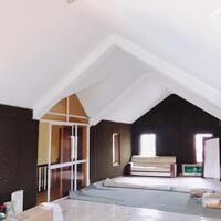 Cho thuê BT sân Vườn tại Bát khối Thạch Bàn Long Biên, S: 380m full nội thất, Giá thuê: 19tr/th, LH 0946204597.