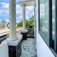 Nhà lầu rộng gần trường đại học Cần Thơ
