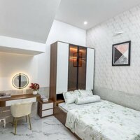 Nhà lầu rộng liên tổ 12-20 Nguyễn Văn Cừ, gần Đại Học Y Dược