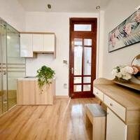 Bán nhà 5 tầng trong ngõ đình thôn từ Liêm Hà Nội