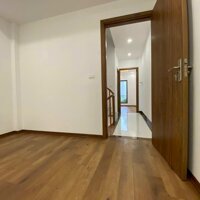 Bán nhà cạnh UB xã Kim Chung, Hoài Đức. Đơn lập 43m2 xây 5 tầng, ngõ thoáng gần Chợ Trường