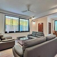 Cho thuê biệt thự pháp cổ trong ngõ ô tô đỗ cửa đường Đặng Thái Mai Tây Hồ Hà Nội