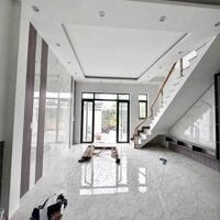 BÁN NHÀ MỚI XÂY GẦN TRƯỜNG LÁI BỬU LONG SỔ RIÊNG THỔ CƯ