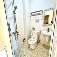 CĂN HỘ FULL NỘI THẤT RỘNG 40M2 GIÁP QUẬN 1 ở đường Ngô Tất Tố, Bình Thạnh