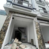 Bán nhà xây mới tinh gần Đại học Công nghiệp Hà Nội, ngõ nông 10m ra đường ô tô