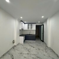 Cho thuê nhà riêng 6 tầng 40m2 tại Bát Khối, Thạch Bàn, Long Biên giá: 14tr/th, LH: 0946 204 597.