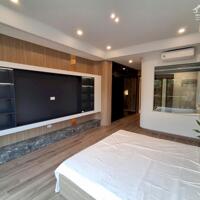 Bán nhà Việt Hưng, Long Biên. Lô góc, Gara, thang máy, kd, full nội thất.DT55x4.5m. 12.9 tỷ