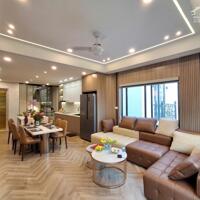 Bán nhà Việt Hưng, Long Biên. Lô góc, Gara, thang máy, kd, full nội thất.DT55x4.5m. 12.9 tỷ