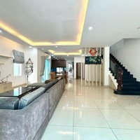 Cho Thuê Căn Biệt Thự Vườn 300M2 Tại Thuận An - Bình Dương. Đầy Đủ Nội Thất Giá Tốt. Liên Hệ: 0975 362423