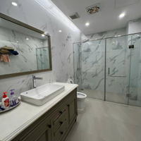 Chính Chủ Cần Nhượng Lại Căn Biệt Thự Tuyệt Đẹp Tại Quảng An, Tây Hồ, 160M2, Đường Rộng, Ô Tô Tránh