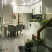 Bán Nhà Mặt Phố Nguyễn Văn Công, 11,9 Tỷ, 80M2, 2 Phòng Ngủ 2 Vệ Sinh Giá Ưu Đãi
