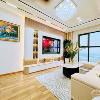 Em Cần Bán 3 Ngủ Căn Đẹp Nhất Tòa Udic View Sông Hồng Cầu Vĩnh Tuy, Nội Thất Mới Liên Hệ: 0968 602 202
