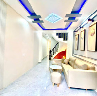 Hot! Nhà Siêu Xinh Chỉ 2.2 Tỷ Ngay Bến Xe Miền Đông! Xây 2 Tầng 39M2 Đường Quốc Lộ 13. Hẻm Oto, Shr
