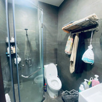 Bán Gấp Nhà Mặt Tiền Có Thang Máy 10 Phòng 10 Toilet