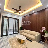 B.án Gấp Nhà Lô Góc , 40M2 - 5 Tầng , 6 Ngủ , Ở Hoặc Kinh Doanh