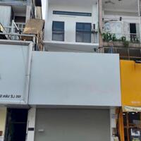 Bán Nhà Mặt Tiền Số: 193 Lê Văn Sỹ, Phường 14, Quận Phú Nhuận. DT: 94,8m2 - 4 Tầng.