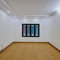 Chính Chủ Bán Nhà Ngõ 63 Cổ Linh - Long Biên, Vị Trí Đẹp - 31M2 X 4 Tầng, Ngõ Thông - 5.6 X Tỉ