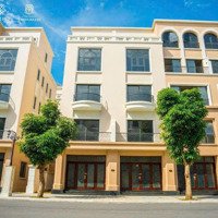 Chính Chủ Cần Bán Căn Shophoues Cạnh Vincom - Công Viên Bể Bơi To Nhất Khu. Giá Chỉ 6,8 Tỷ Quá Đẹp