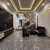 Cho Thuê Căn Nhà Đường Nhất Chi Mai Như Hình