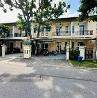 Cần bán gấp căn biệt thự 130m² The Oasis ngay Aeon sân golf sông Bé. Full nội thất chỉ 5.6 tỷ