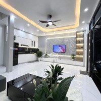 Trung Tâm Đống Đa 241 Phố Khâm Thiên 6,95 Tỷ, 36M2 Vuông Đẹp X 4 Tầng. Chính Chủ, Giá Quá Tốt