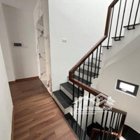 Hơn 9 Tỷ Nhà 6 Tầng, 52M2, Đẹp + Full Nội Thất - Đàm Quang Trung - Aeon Long Biên - 0942 133 996.