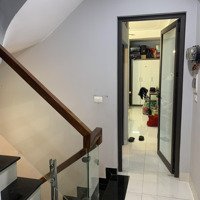 Cc Cho Thuê 1 Phòng Tầng 3 Khép Kín Tại Ngõ 465 Đội Cấn Gần Cầu Giấy, Hoàng Quốc Việt