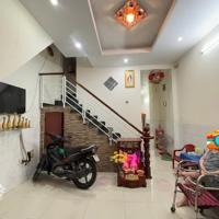 Hot!!!!Chủ Định Cư Nước Ngoài Cần Bán Nhà Quận Bình Thạnh 4,6 Tỉ 80,5M2 (4,6*17,5) .Gần Trung Tâm .