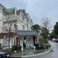 Chính Chủ Bán Biệt Thự Đơn Lập Góc Khu Đô Thị Việt Hưng Bt7. Full Nội Thất Cao Cấp Lhe:097.992.1558