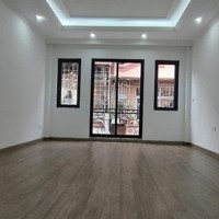 Nhà 4 Tầng, 40M2 Gần Mặt Phố, Nhiều Tiện Ích, 10,5 Tỷ Đường Giải Phóng, Quận Hai Bà Trưng, Hà Nội