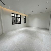 Cho Thuê Sàn Văn Phòng Đẹp, 95 M2/Tầng, Sàn Thông, 3 Mặt Thoáng Đẹp