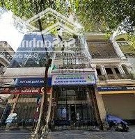 Cho Thuê Nhà Mặt Phố Trần Quốc Hoàn Vị Trí Đẹp Nhất Phố,Diện Tích60M2X5T,Mặt Tiền5M, Giá Thuê 35 Triệu/Tháng