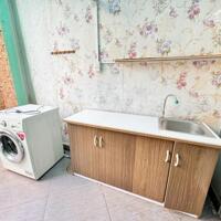 Cho thuê căn hộ ban công, Q10 || ngay Hoà Hảo || gần Đại học Kinh Tế (UEH B), Bệnh viện Đại học Y Dược, chợ Hồ Thị Kỷ