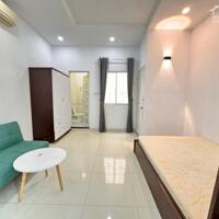 Cho thuê căn hộ ban công, Q10 || ngay Hoà Hảo || gần Đại học Kinh Tế (UEH B), Bệnh viện Đại học Y Dược, chợ Hồ Thị Kỷ