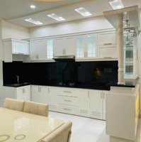 Bán Gấp Nhà Biệt Thự Trần Quang Diệu P14 Quận 3 Diện Tích 6M X 11M (66M2) 2 Lầu Giá Bán 10.9 Tỷ Tl