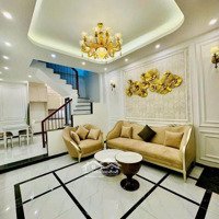 Bán Nhà Phố Quan Nhân- 40M2 Mặt Tiền 4.2M - Giá Hơn 6 Tỷ - Nhà Dân Xây Đầy Đủ Nội Thất - Ngõ Nông