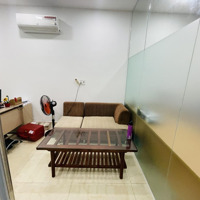 Cho Thuê Tầng 2, Đã Ngăn Sẳn Vách Kính, Thiết Kế 2 Phòng, 1 Wc, 1 Bancony, Phù Hợp Làm Văn Phòng