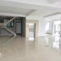 Cho Thuê Nhà Góc 2 Mặt Tiền 1-3 Đường D4 Himlam Kênh Tẻ Quận 7, Dt10X20M, 5L, 225 Triệu
