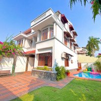 Biệt Thự Hồ Bơi, 5 Phòng, Thảo Điền, Đầy Đủ Nội Thất