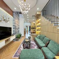 Nhà Đẹp Đà Nẵng - Bán Gấp Nhà 3 Tầng Cách Biển 300M, Tặng Kèm Nội Thất, Bh 2 Năm, Giá Nhỉnh 6 Tỷ