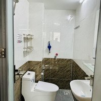 Phòng Full Nội Thất Mới Xây, Ban Công Rộng Rãi Thoáng Mát. Giờ Giấc Tự Do.