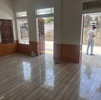 Mua Đất Tặng Nhà Mái Kiên Cố Sạch Sẽ - Diện Tích 130 M Full Thổ Cư
- Đường Trước Đất 4 M -Oto
