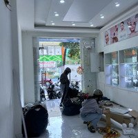 Cho Thuê Nhà Mặt Tiền Hoa Phượng (Khu Phan Xích Long)Diện Tích4X18M, 3 Lầu, Giá 45 Triệu/Th