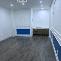 Cho Thuê Nhà Mặt Tiền Hoa Phượng (Khu Phan Xích Long)Diện Tích4X18M, 3 Lầu, Giá 45 Triệu/Th