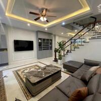 CHo thuê nguyên căn liền kề Vinhomes Marina, 4 ngủ