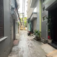 Nhà Xây 4,5 Tầng Hiện Đại, Vị Trí Trung Tâm Quận Hà Đông Gần Chợ, Trường Học