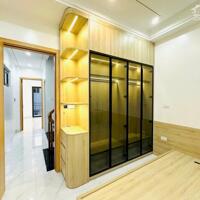 Nhà mới đón khách- Trung  tâm Hà Đông- 40m2- ô tô đỗ gần- 2 mặt thoáng