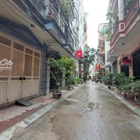 Nhỉnh 8 Tỷ - Ô Tô Tránh - Dừng Đỗ - Vỉa Hè - Sổ Vuông - Phân Lô - Kinh Doanh