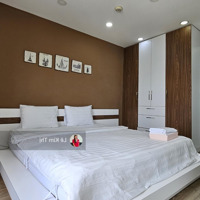 Sunrise City North, 1 Phòng Ngủ, View Đông, Đủ Nội Thất Giá Bán 15 Triệu/ Tháng